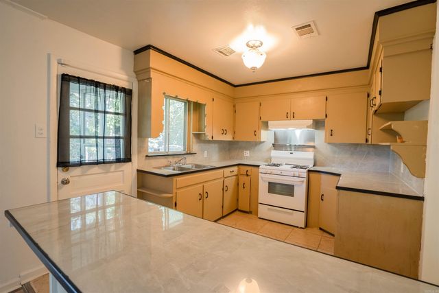 3701 Maple Street, North Little Rock, AR 72118