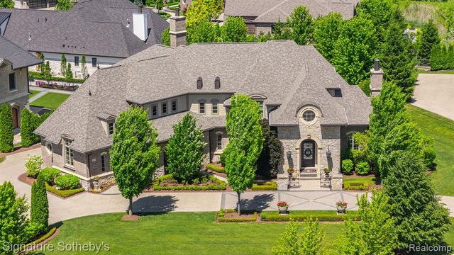 4911 Pinnacle Boulevard, Rochester, MI 48306