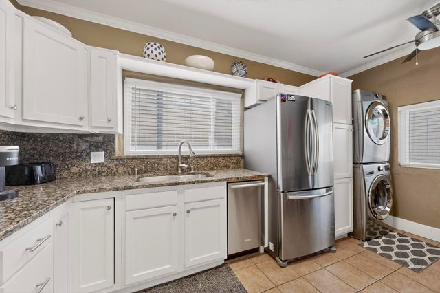 321 Columbia Drive SE, Albuquerque, NM 87106