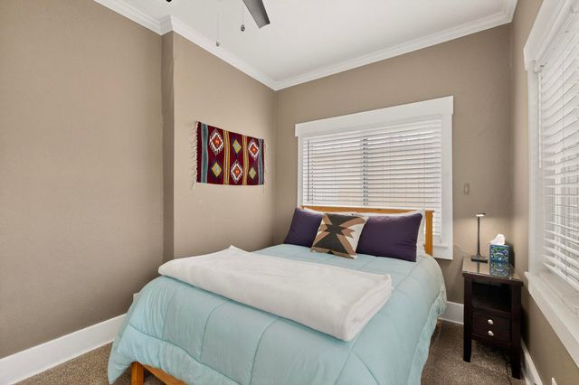 321 Columbia Drive SE, Albuquerque, NM 87106