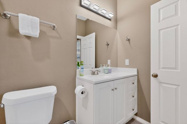 321 Columbia Drive SE, Albuquerque, NM 87106