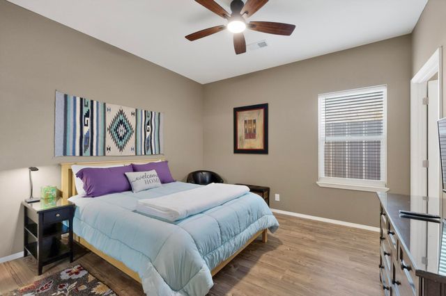 321 Columbia Drive SE, Albuquerque, NM 87106