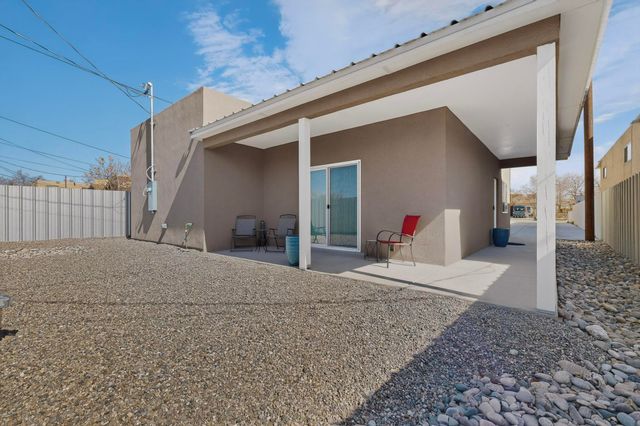 321 Columbia Drive SE, Albuquerque, NM 87106