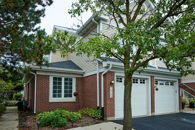7414 N LINCOLN Avenue A, Skokie, IL 60076
