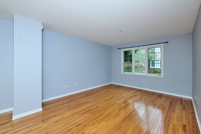7414 N LINCOLN Avenue A, Skokie, IL 60076