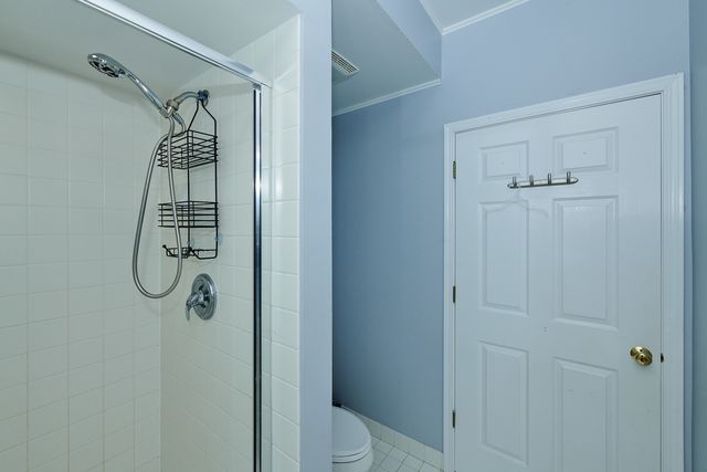 7414 N LINCOLN Avenue A, Skokie, IL 60076