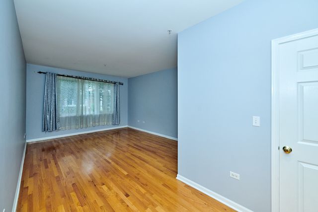 7414 N LINCOLN Avenue A, Skokie, IL 60076