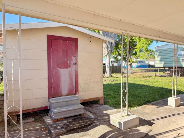 403 Fanguy St, Chauvin, LA 70344