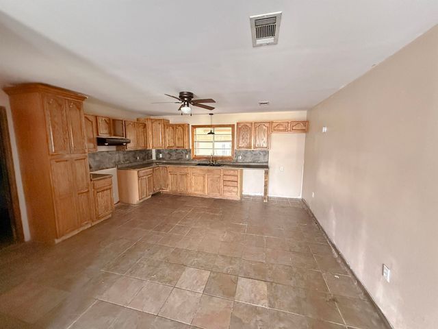 403 Fanguy St, Chauvin, LA 70344