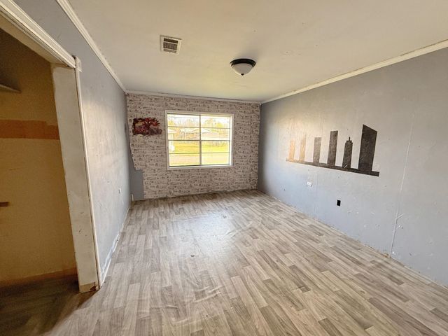 403 Fanguy St, Chauvin, LA 70344