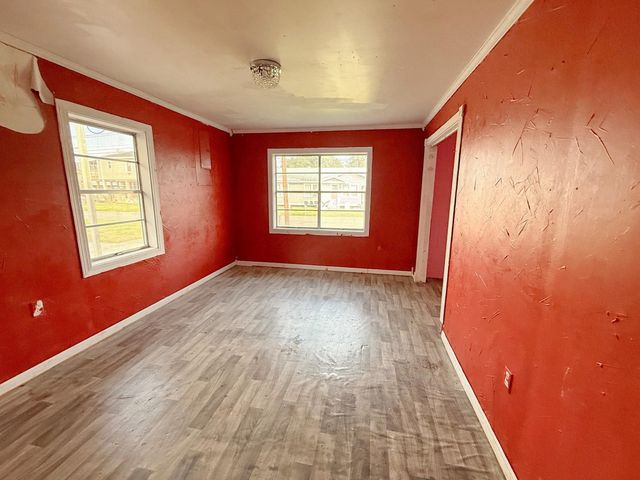 403 Fanguy St, Chauvin, LA 70344