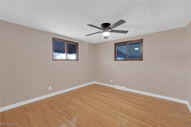 6377 Ledgebrook Drive, Brook Park, OH 44142