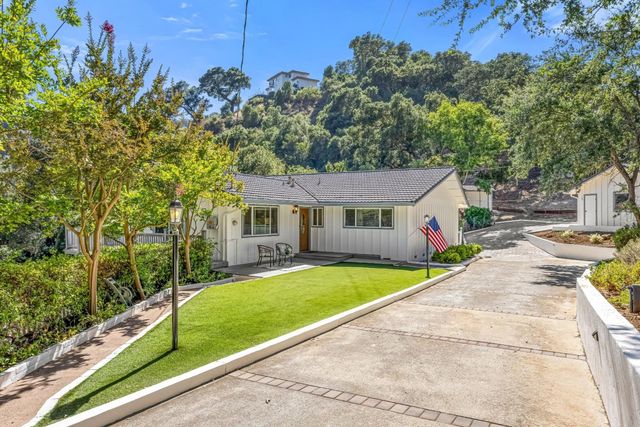 15565 Armsby Lane, Morgan Hill, CA 95037