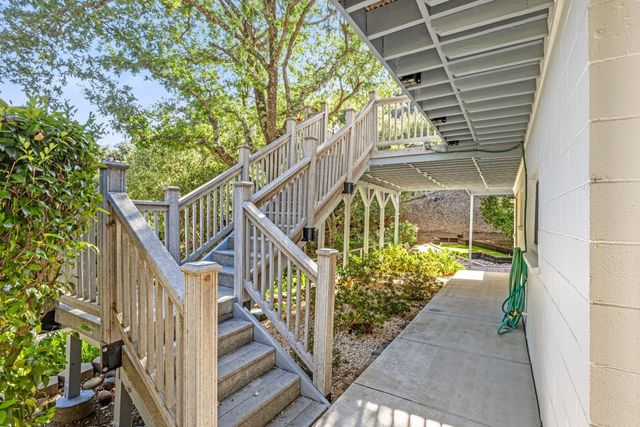 15565 Armsby Lane, Morgan Hill, CA 95037