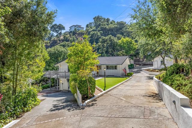 15565 Armsby Lane, Morgan Hill, CA 95037