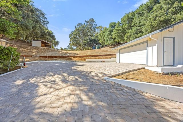 15565 Armsby Lane, Morgan Hill, CA 95037