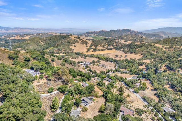 15565 Armsby Lane, Morgan Hill, CA 95037