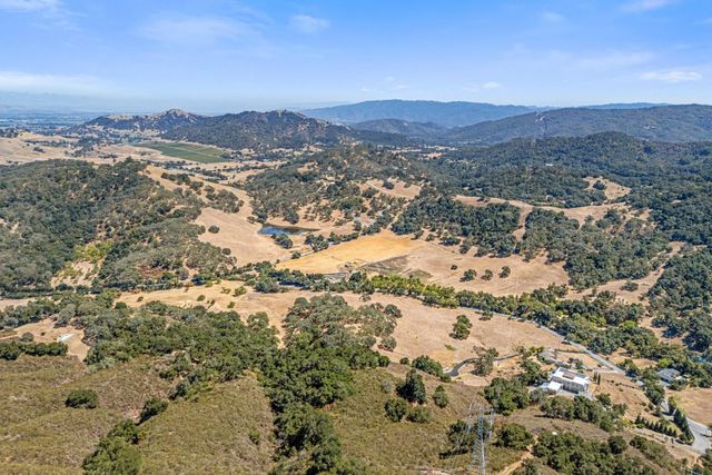 15565 Armsby Lane, Morgan Hill, CA 95037