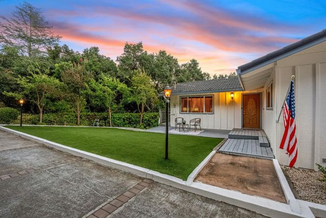 15565 Armsby Lane, Morgan Hill, CA 95037