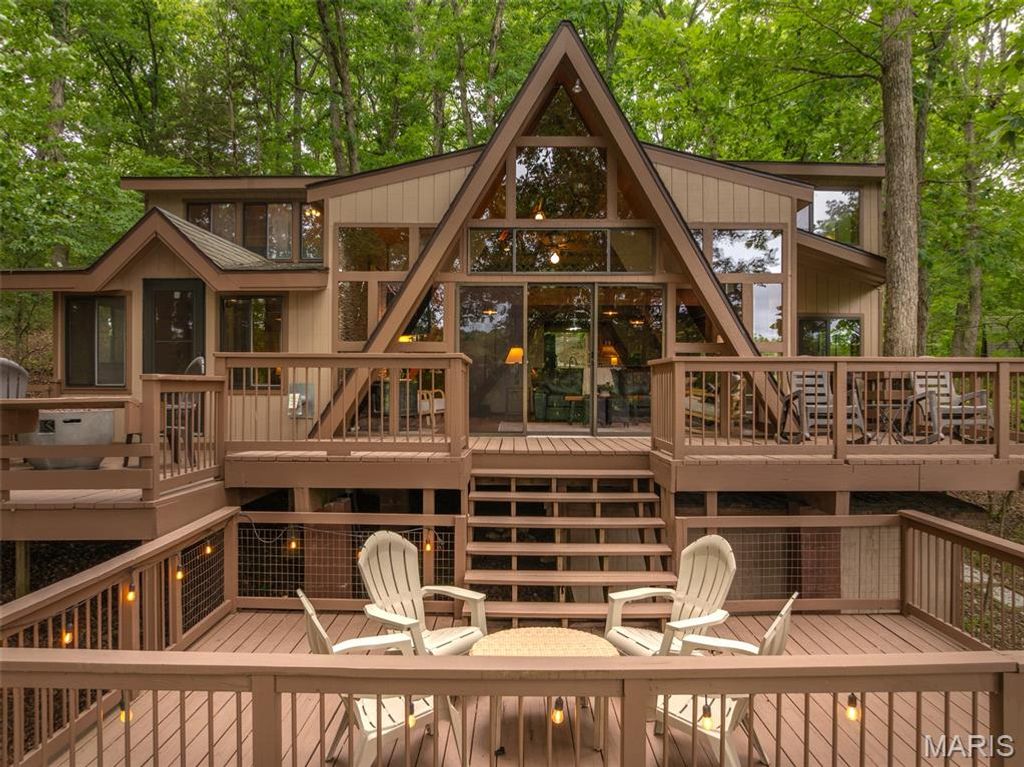 410 Scheffborg Circle Drive, Innsbrook, MO 63390
