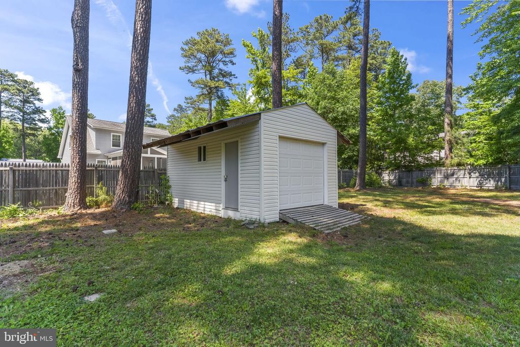 Image 43 of property listing at 39944 LADY BALTIMORE AVE, Leonardtown, MD 20650