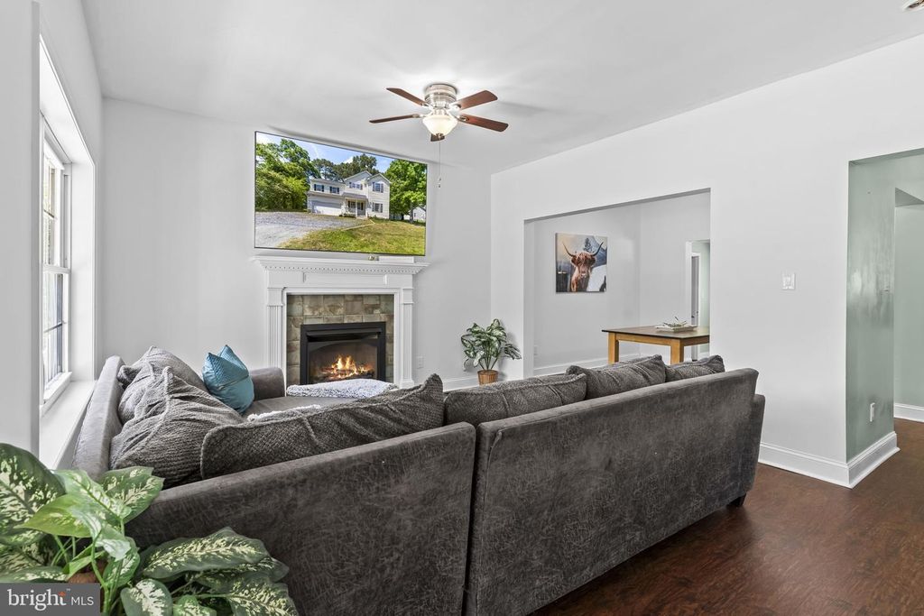 Image 6 of property listing at 39944 LADY BALTIMORE AVE, Leonardtown, MD 20650