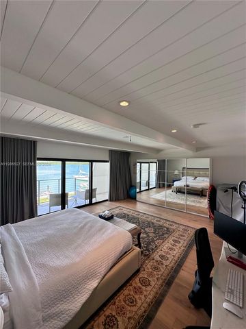 166 HARBOR DR 6B, Key Biscayne, FL 33149