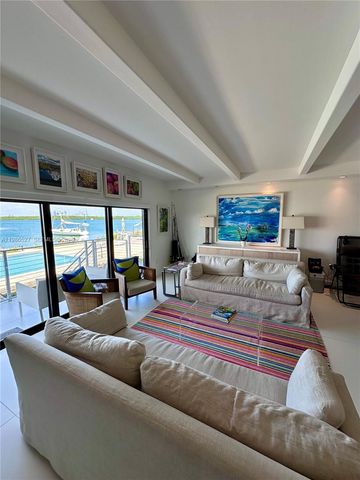 166 HARBOR DR 6B, Key Biscayne, FL 33149