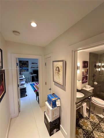 166 HARBOR DR 6B, Key Biscayne, FL 33149