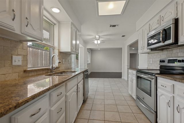 2013 Pleasant Valley Drive, Plano, TX 75023