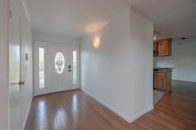 1248 W Mesa Avenue, Fresno, CA 93711