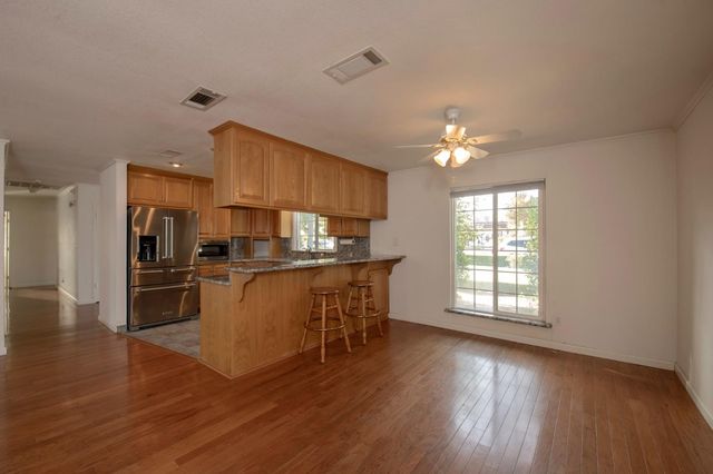 1248 W Mesa Avenue, Fresno, CA 93711
