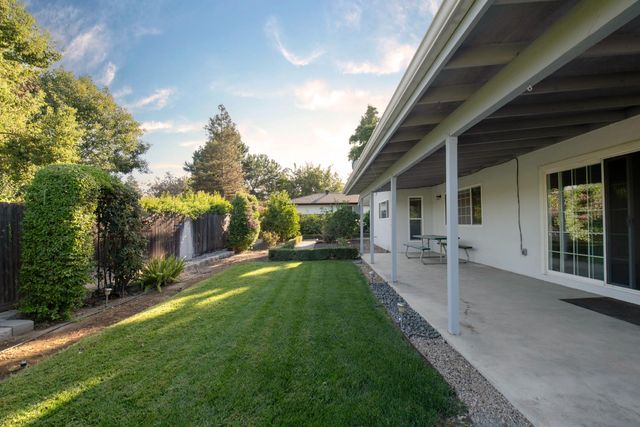 1248 W Mesa Avenue, Fresno, CA 93711
