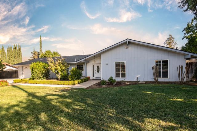1248 W Mesa Avenue, Fresno, CA 93711