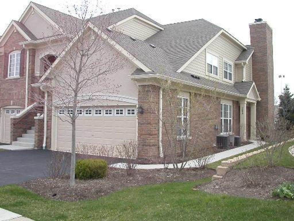 583 SADDLEBROOK Lane, Vernon Hills, IL 60061