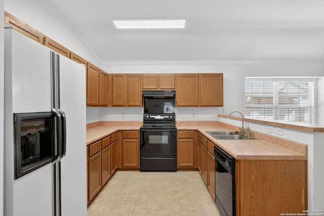 462 Bobcat Hollow, San Antonio, TX 78251