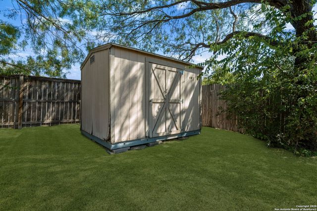 462 Bobcat Hollow, San Antonio, TX 78251