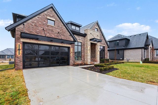 57572 Meadowridge Drive, Washington, MI 48094