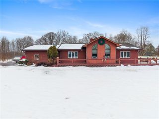 8750 Lake Road, Lenox, NY 13032