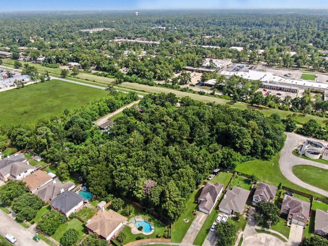 623 Lakeville Drive, Kingwood, TX 77339