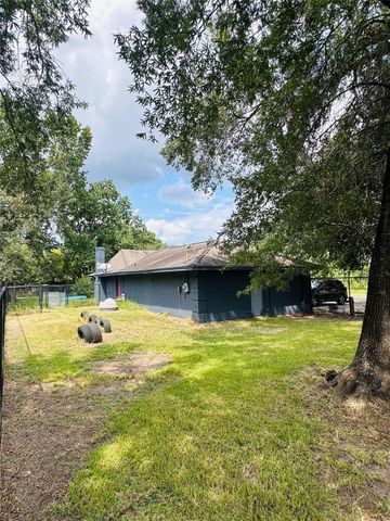 623 Lakeville Drive, Kingwood, TX 77339