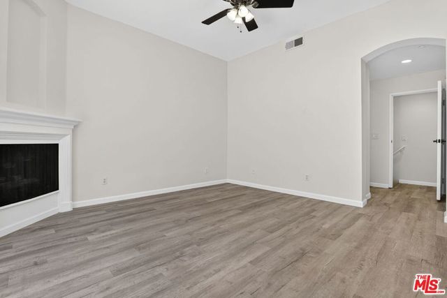 11112 La Maida Street 14, North Hollywood, CA 91601