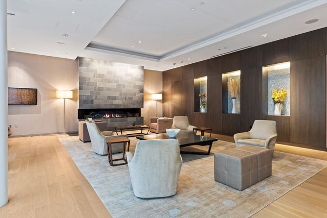 580 Washington 204, Boston, MA 02111