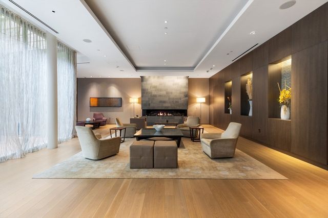 580 Washington 204, Boston, MA 02111