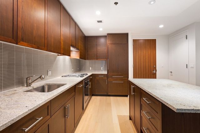 580 Washington 204, Boston, MA 02111