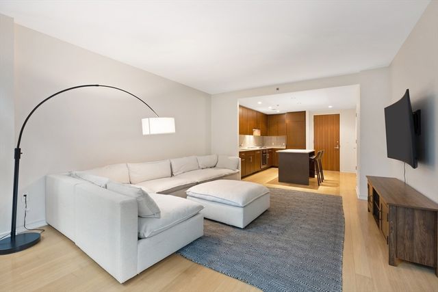 580 Washington 204, Boston, MA 02111