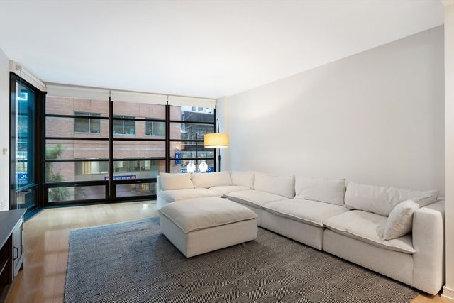 580 Washington 204, Boston, MA 02111