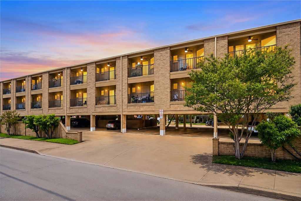 3316 Guadalupe ST 213, Austin, TX 78705