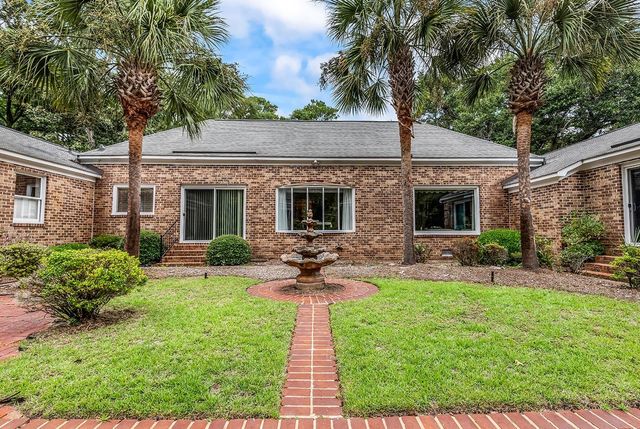 82 Cedar Ln., Myrtle Beach, SC 29572