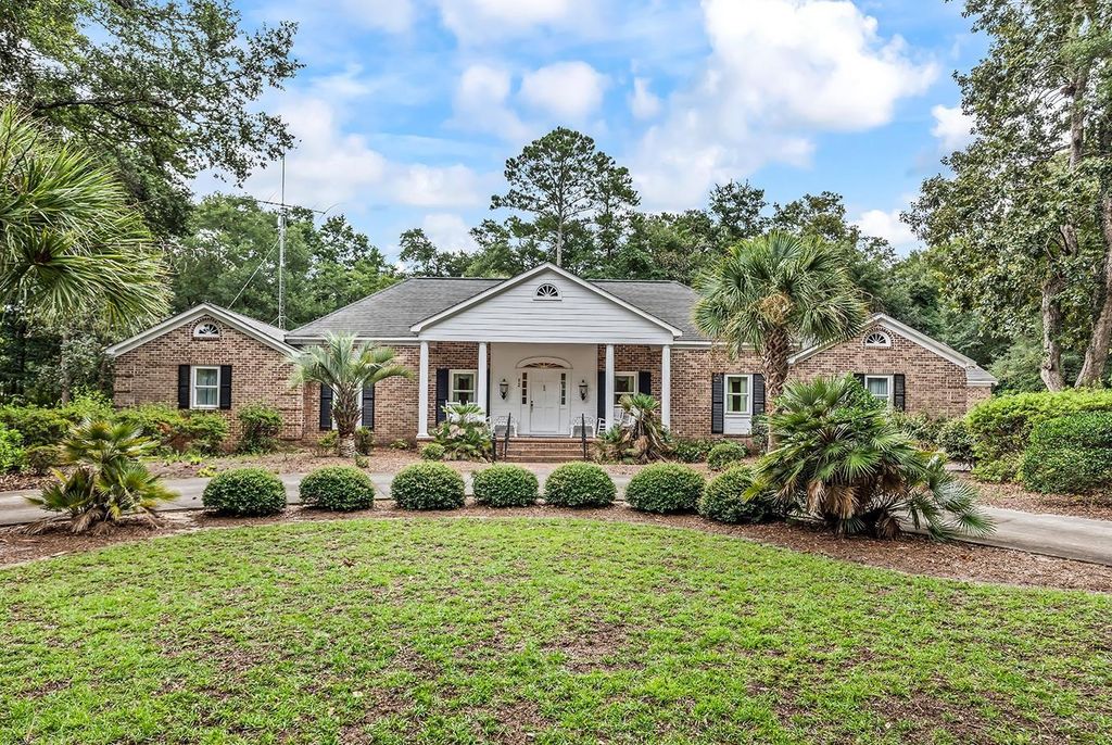 82 Cedar Ln., Myrtle Beach, SC 29572